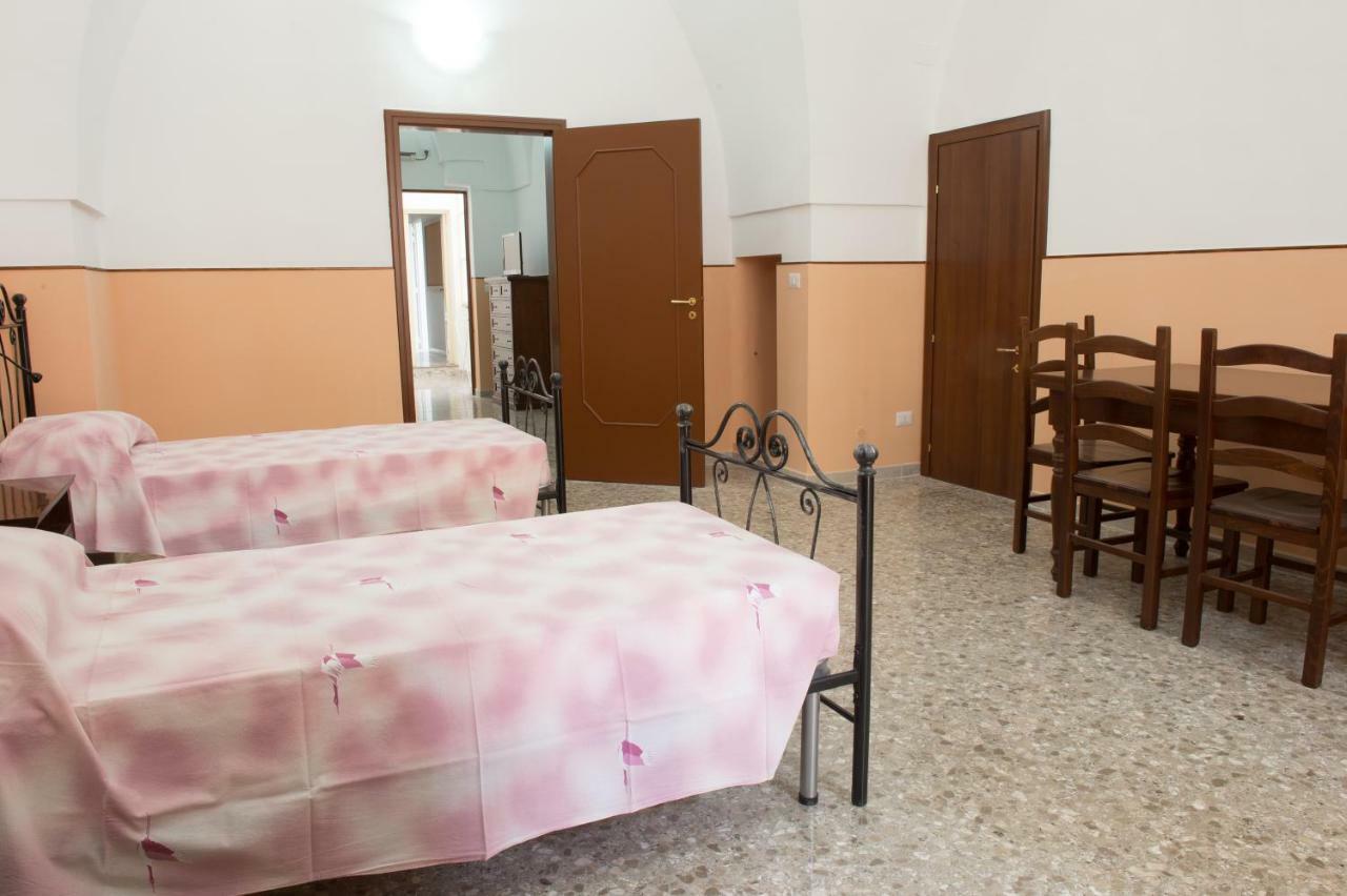 B&B Pozzi Dolci Aradeo Bagian luar foto